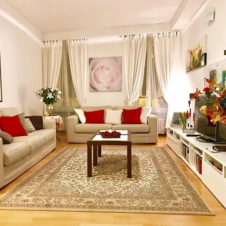 Apartment Piazza Mazzini Lake Como